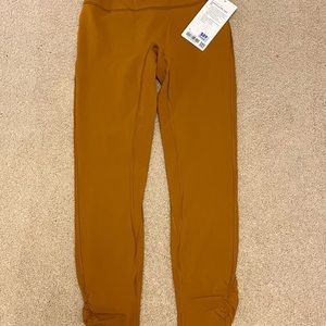 NWT Lululemon Awakening HR Tight 25''